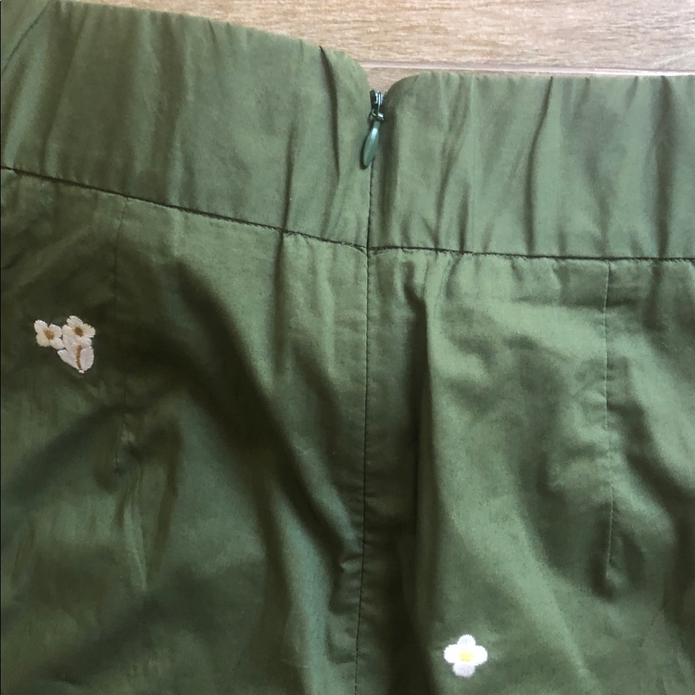 NWT Jcrew olive floral embroidered mini skirt - Picture 5 of 5